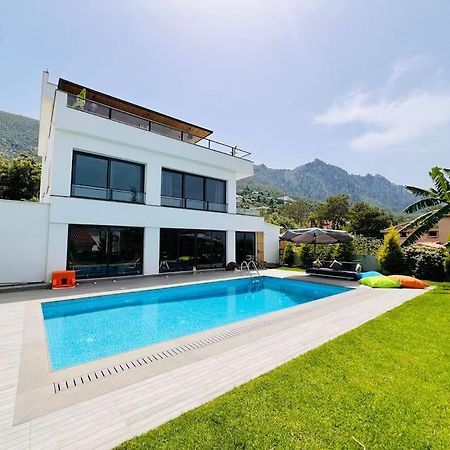Karmi'De Rueya Gibi Tatil Villa Girne Dış mekan fotoğraf